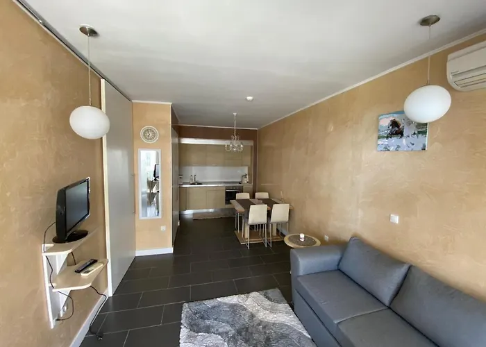 Yoo Bulgaria -c306 * Obzor